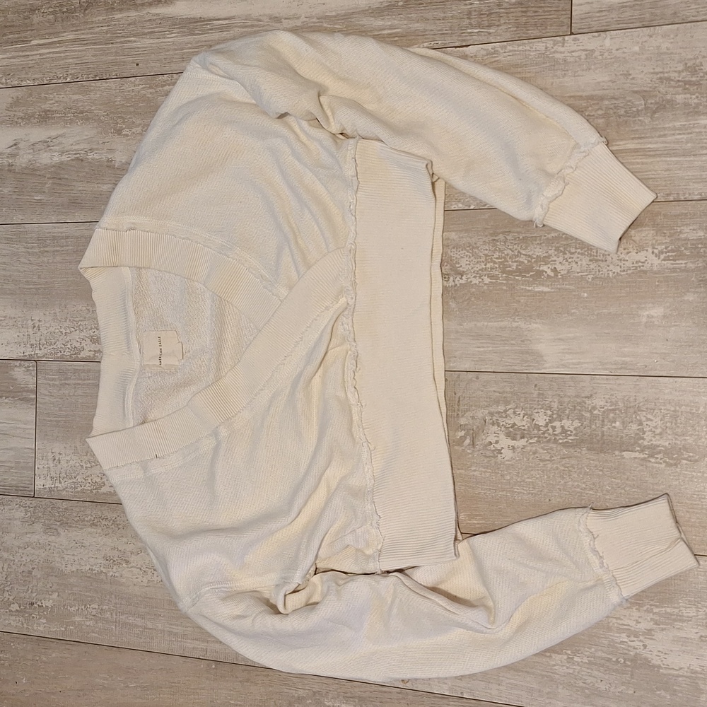 American eagle  crossover sweat shirt   bone color size medium